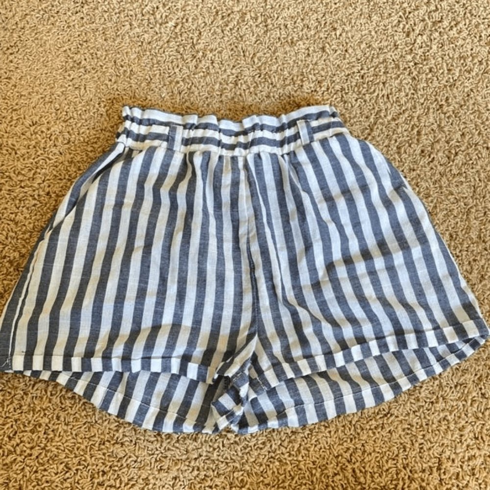 Linen Stripped Shorts